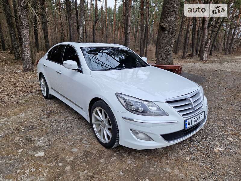 2013 hyundai genesis