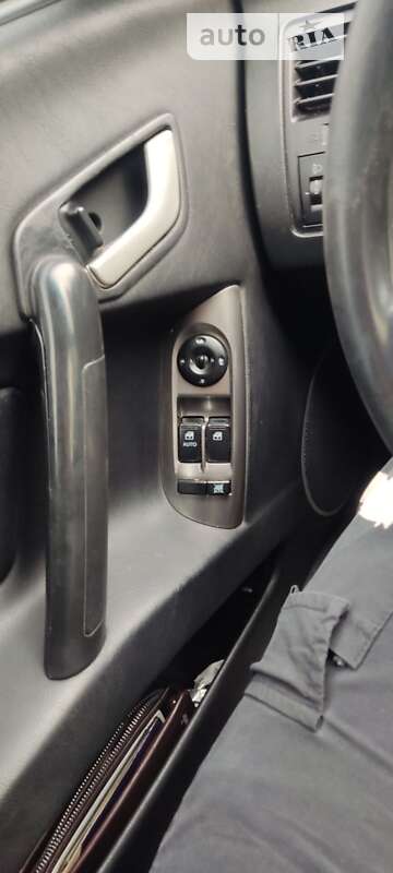 2004 hyundai coupe