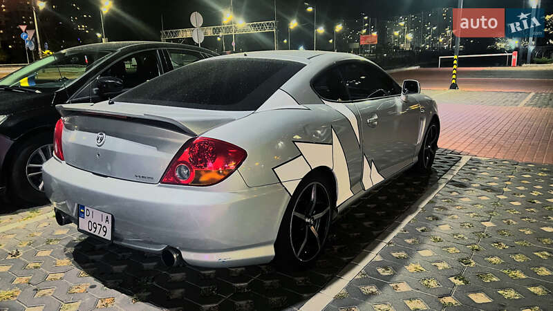 2002 hyundai tiburon