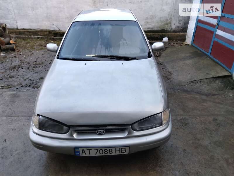 1994 hyundai lantra