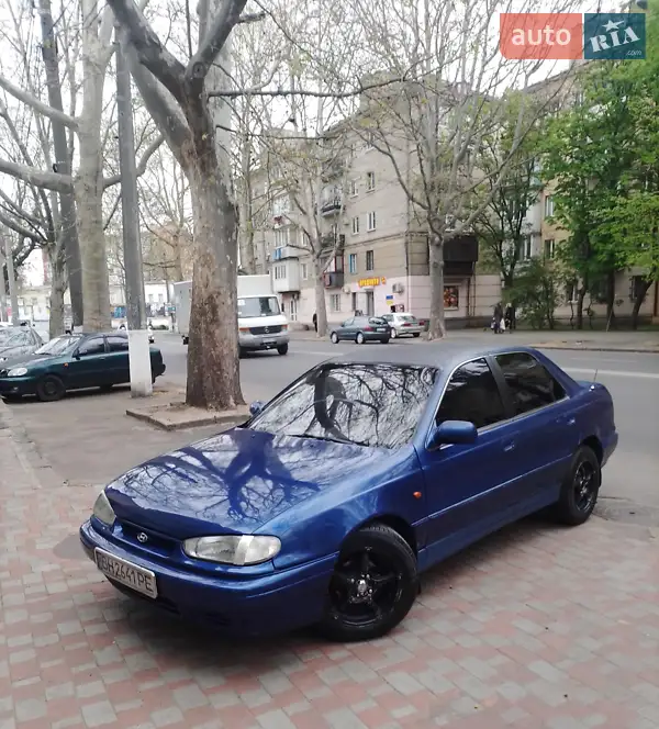 1995 hyundai lantra