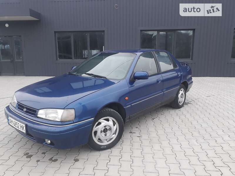 1992 hyundai lantra