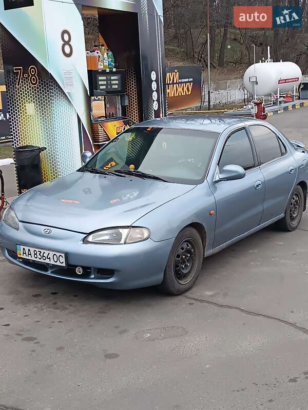 1997 hyundai lantra