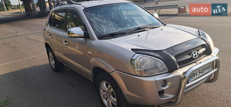 2005 hyundai tucson
