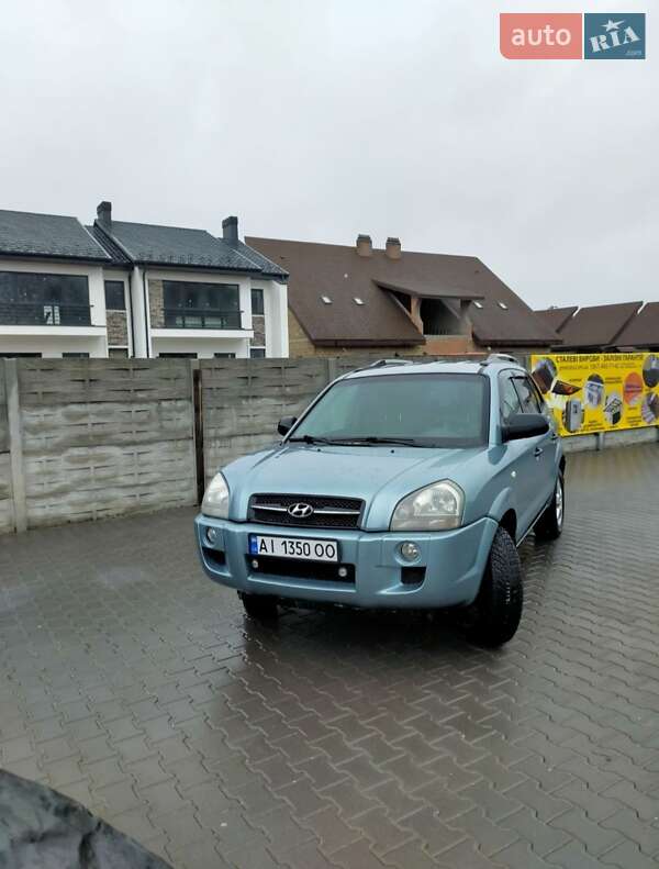 2005 hyundai tucson