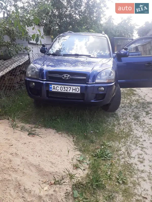 2004 hyundai tucson