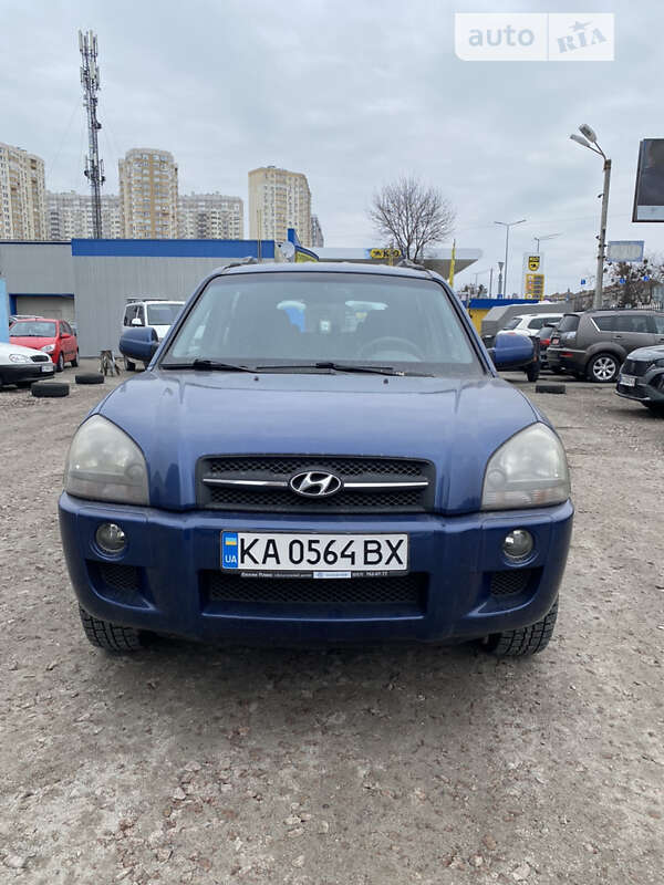 2004 hyundai tucson