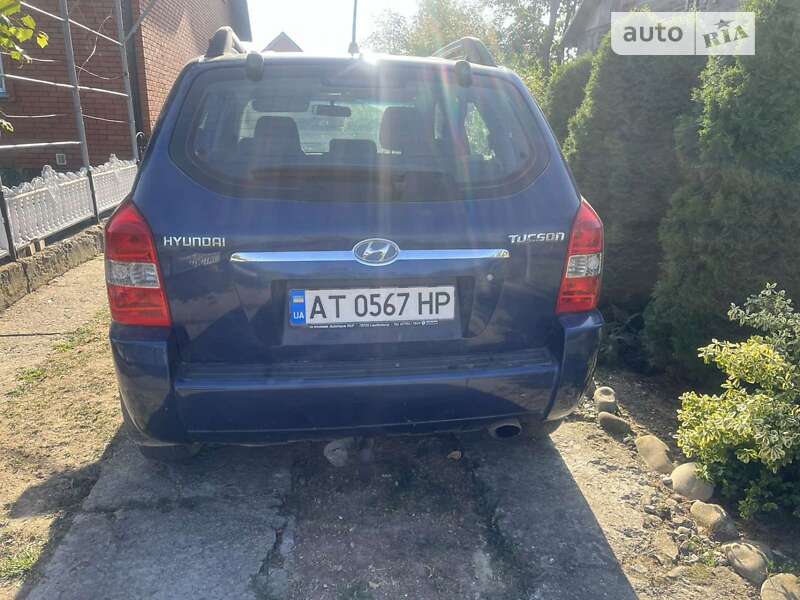 2004 hyundai tucson