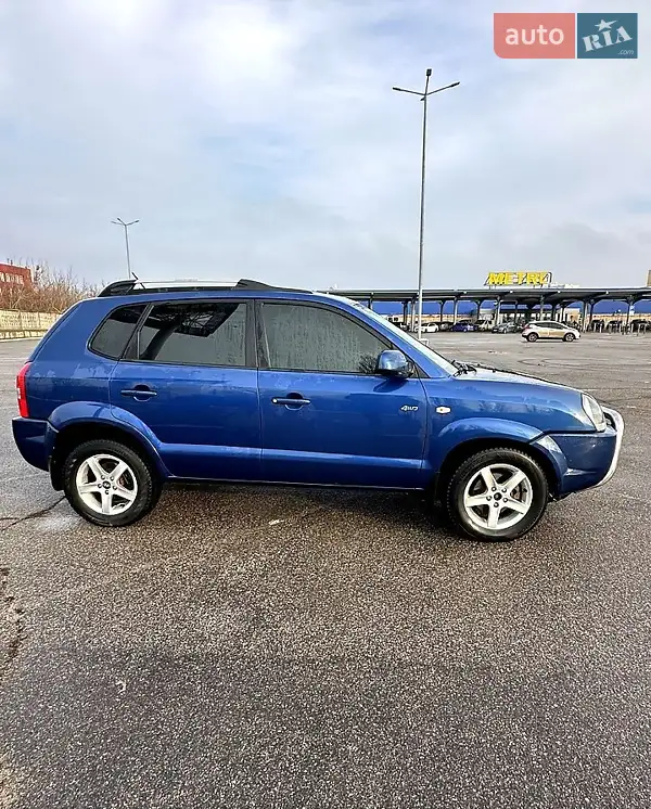 2004 hyundai tucson