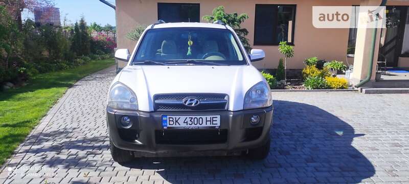 2005 hyundai tucson
