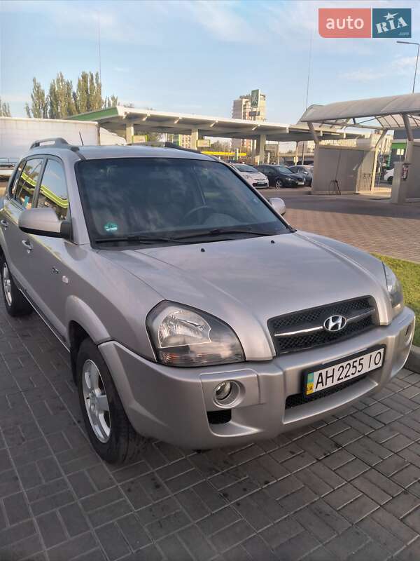 2005 hyundai tucson