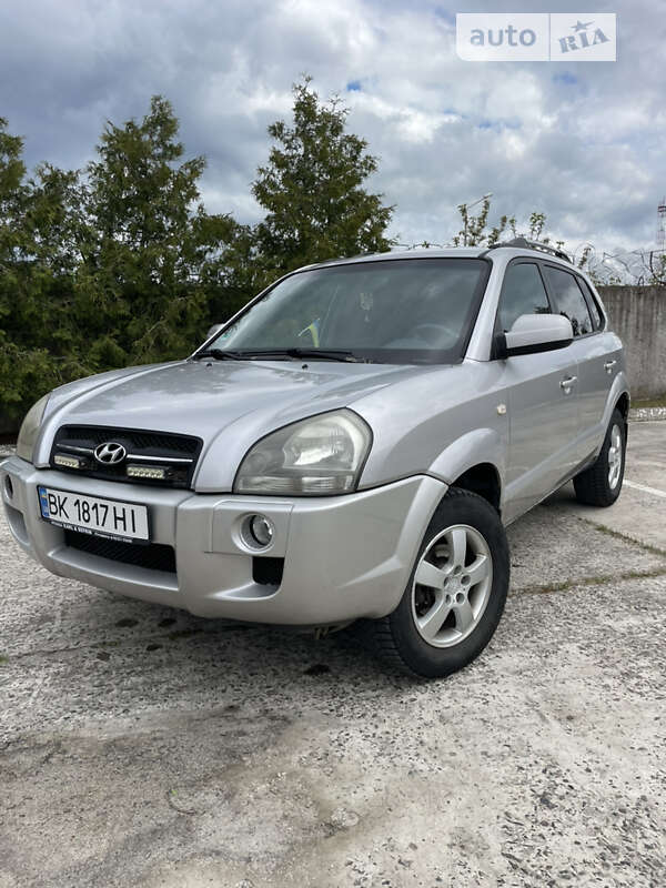 2005 hyundai tucson
