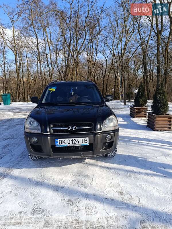 2005 hyundai tucson