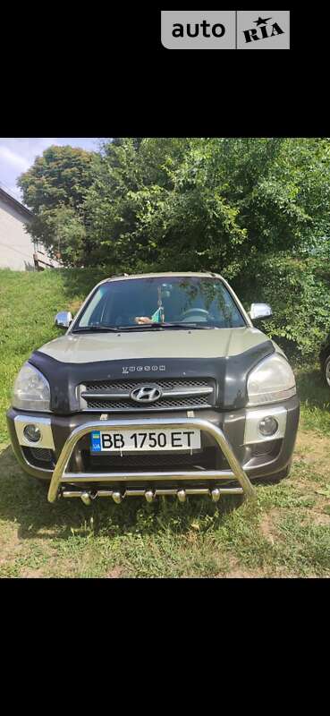 2005 hyundai tucson