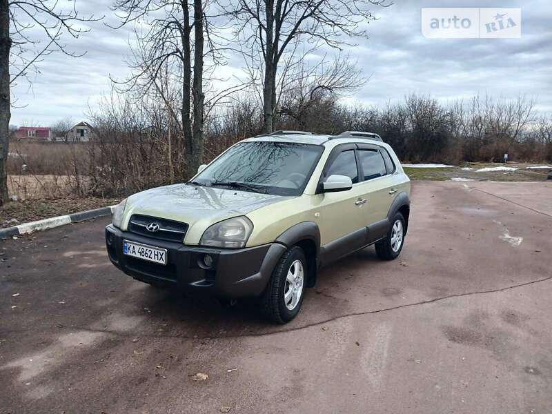 2005 hyundai tucson