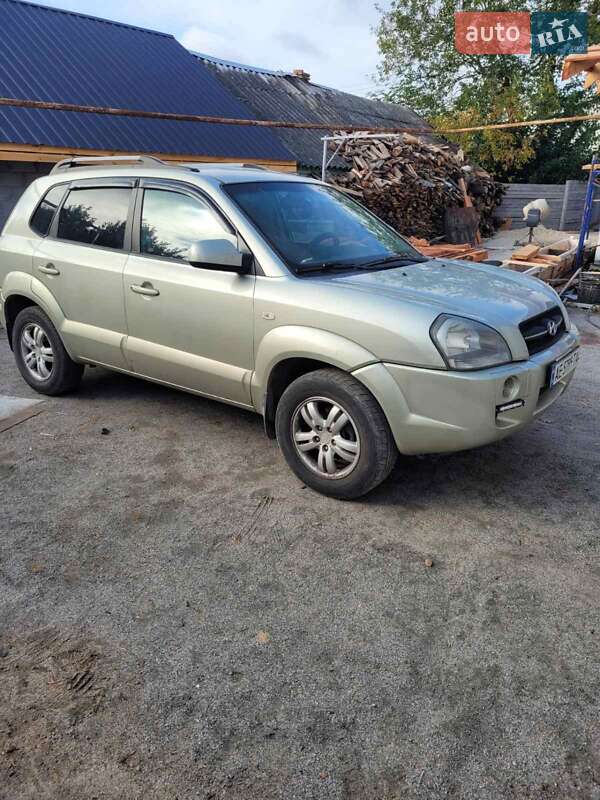 2005 hyundai tucson