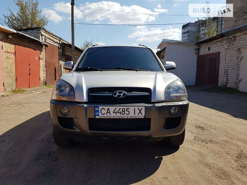 2005 hyundai tucson