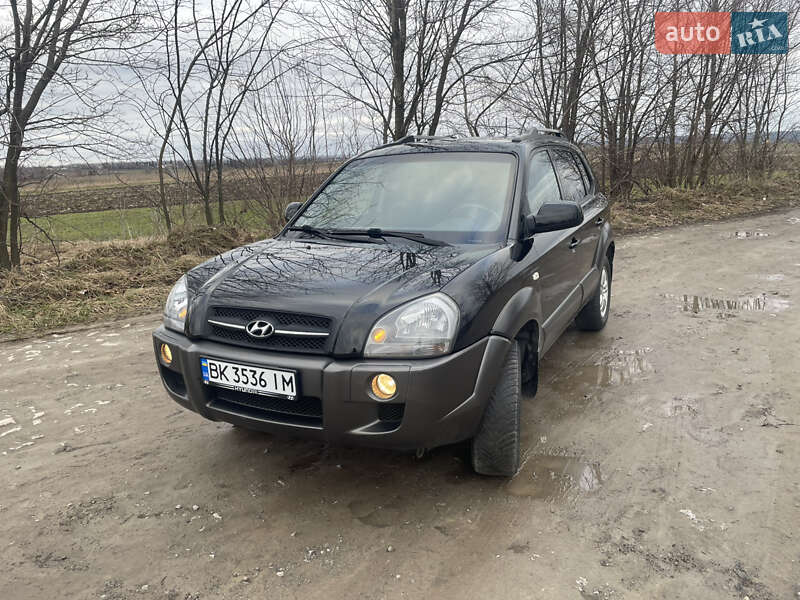 2005 hyundai tucson