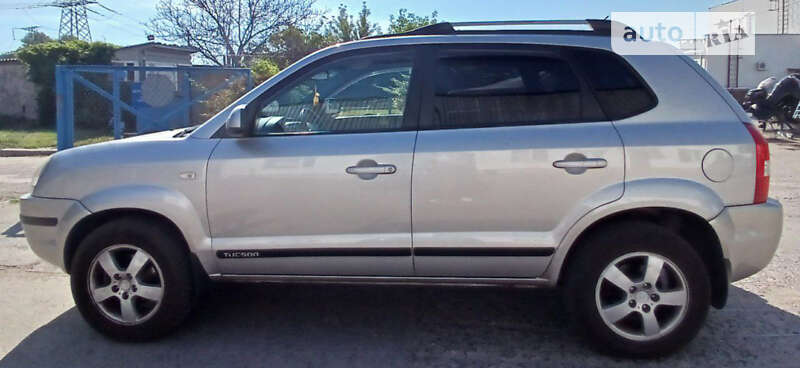2006 hyundai tucson