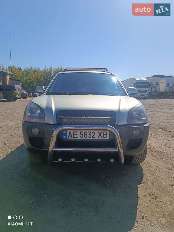 2005 hyundai tucson