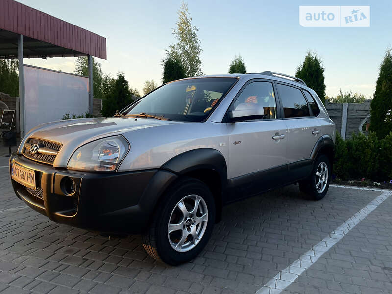 2005 hyundai tucson