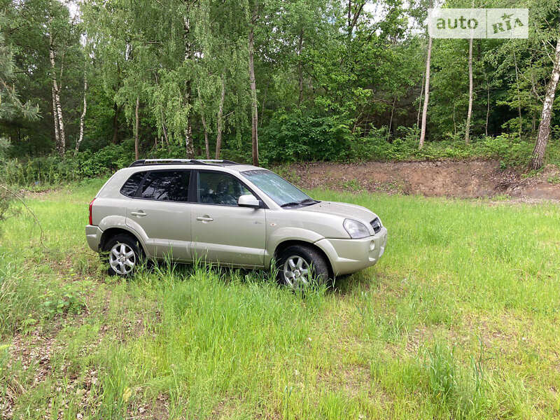 2005 hyundai tucson