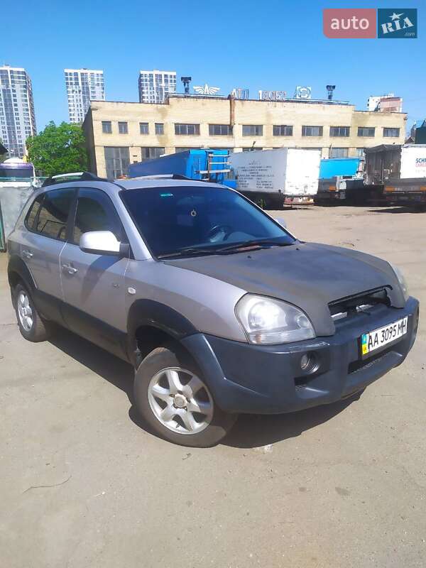 2005 hyundai tucson