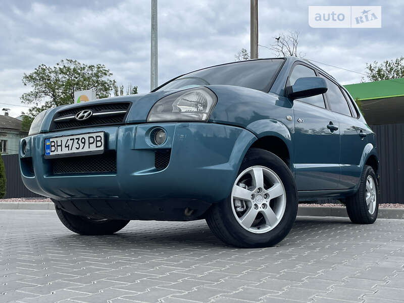 2004 hyundai tucson