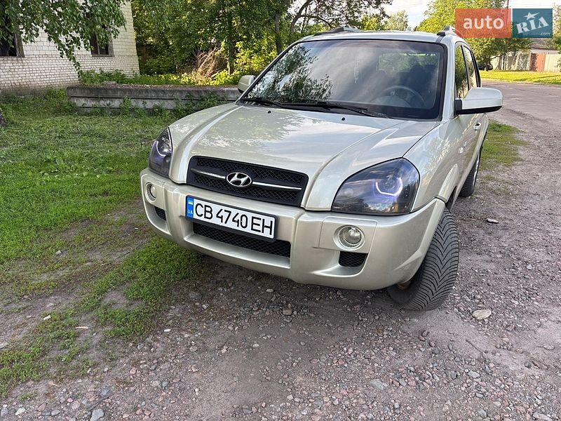 2004 hyundai tucson