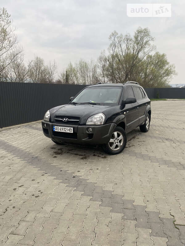 2005 hyundai tucson