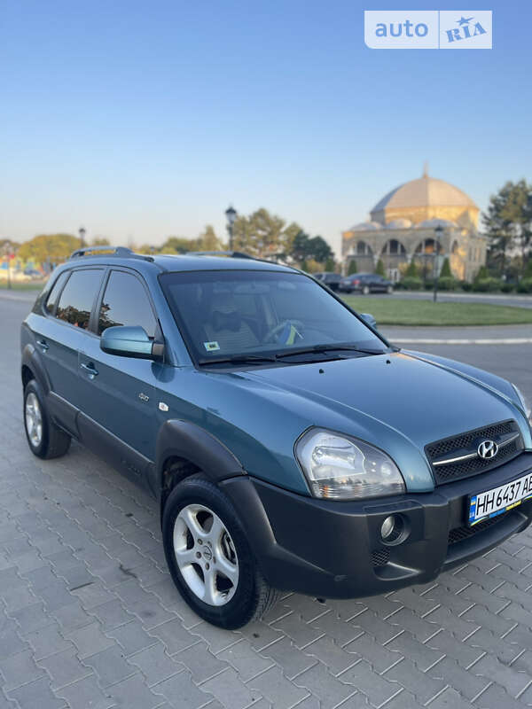 2004 hyundai tucson