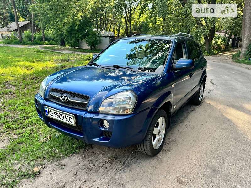 2004 hyundai tucson