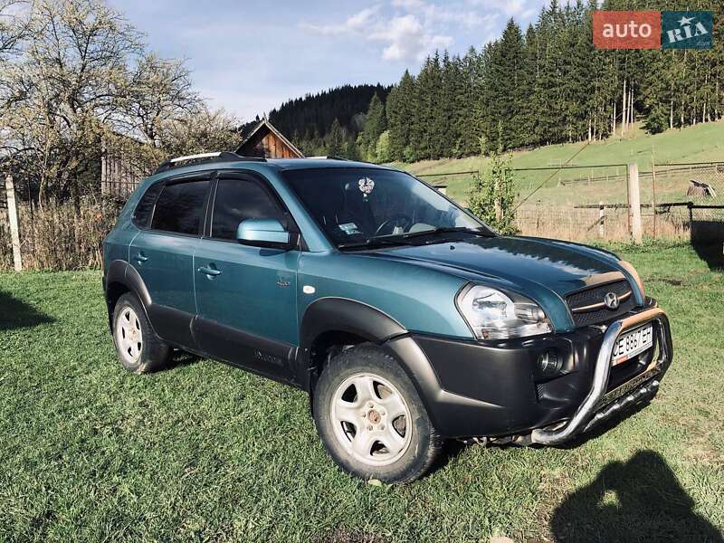 2005 hyundai tucson