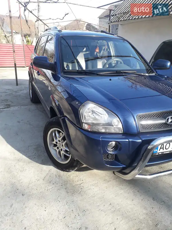 2005 hyundai tucson