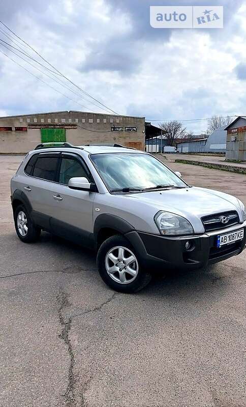2005 hyundai tucson