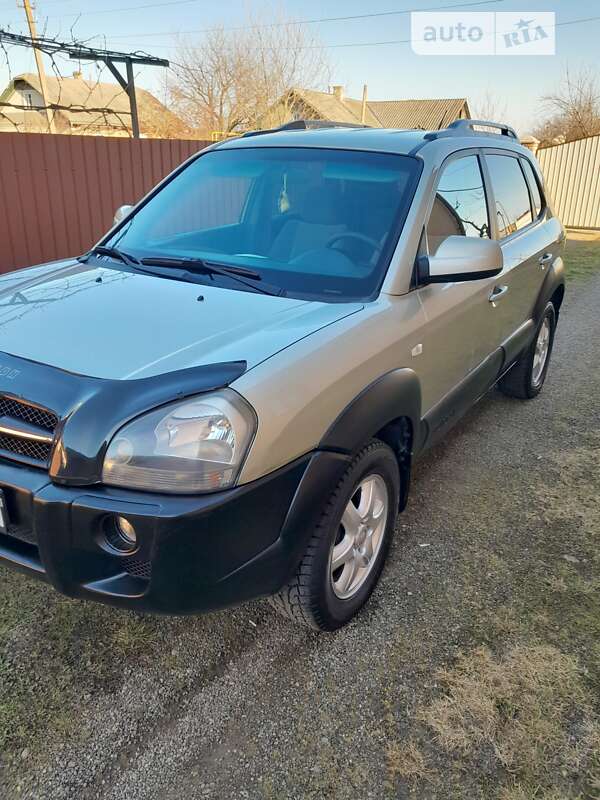 2005 hyundai tucson