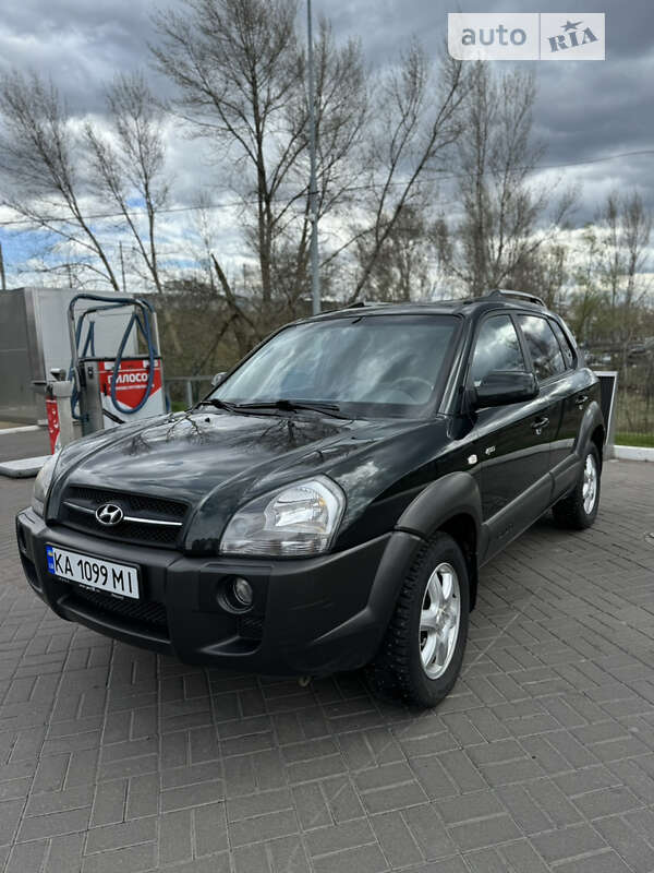 2005 hyundai tucson