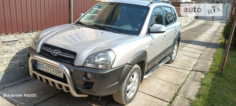 2005 hyundai tucson