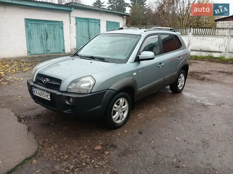 2005 hyundai tucson