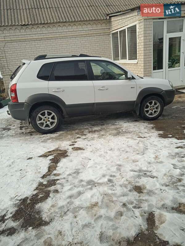 2005 hyundai tucson