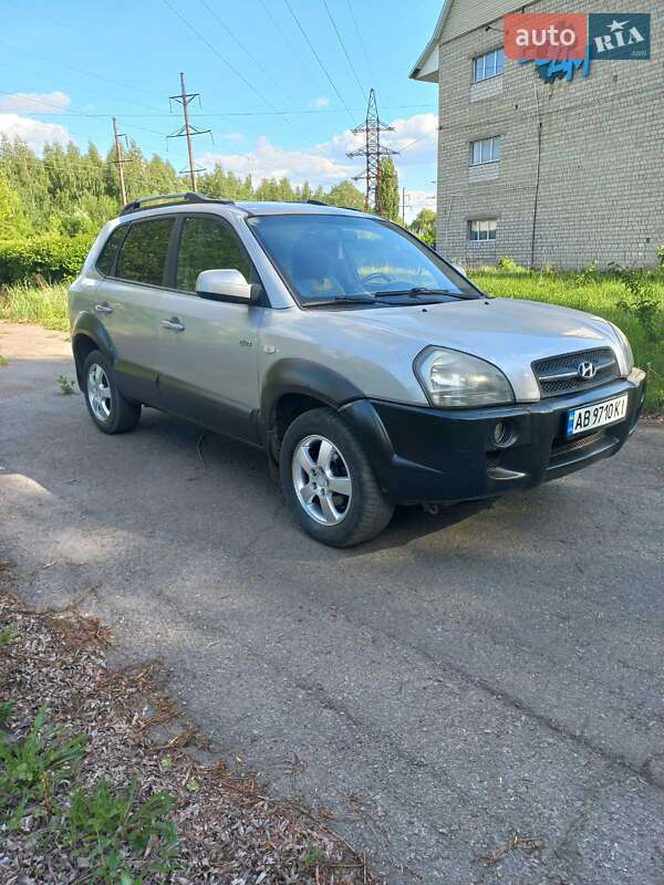 2005 hyundai tucson