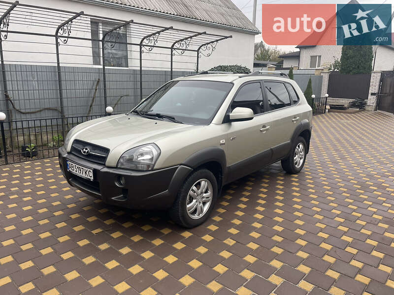 2005 hyundai tucson