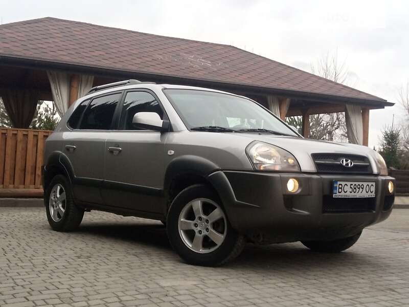 2005 hyundai tucson