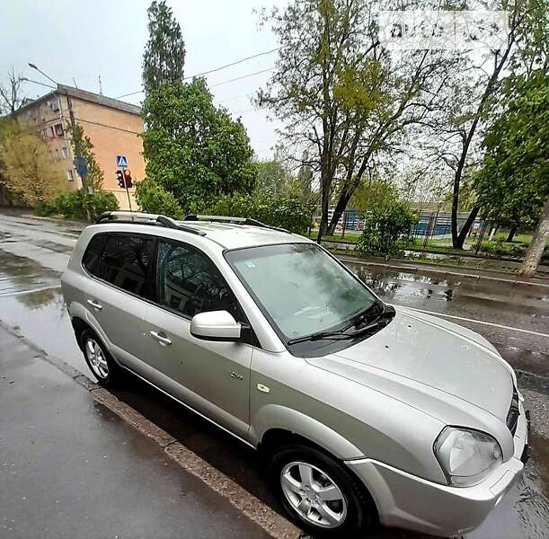 2005 hyundai tucson