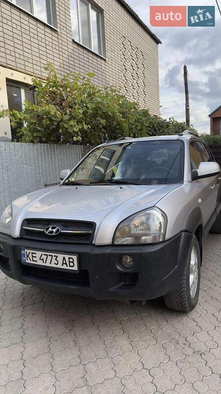 2005 hyundai tucson