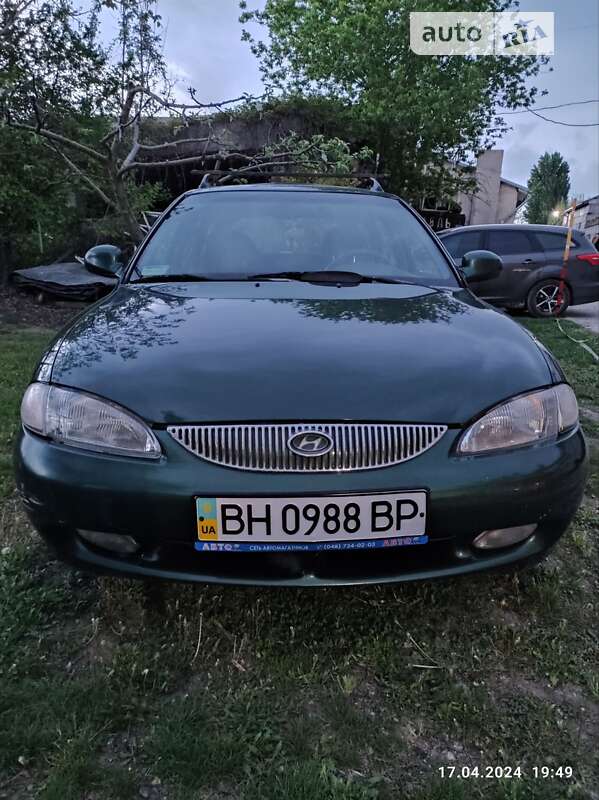 1996 hyundai lantra