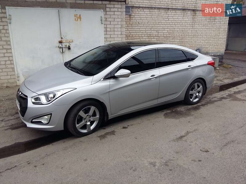 2013 hyundai i40