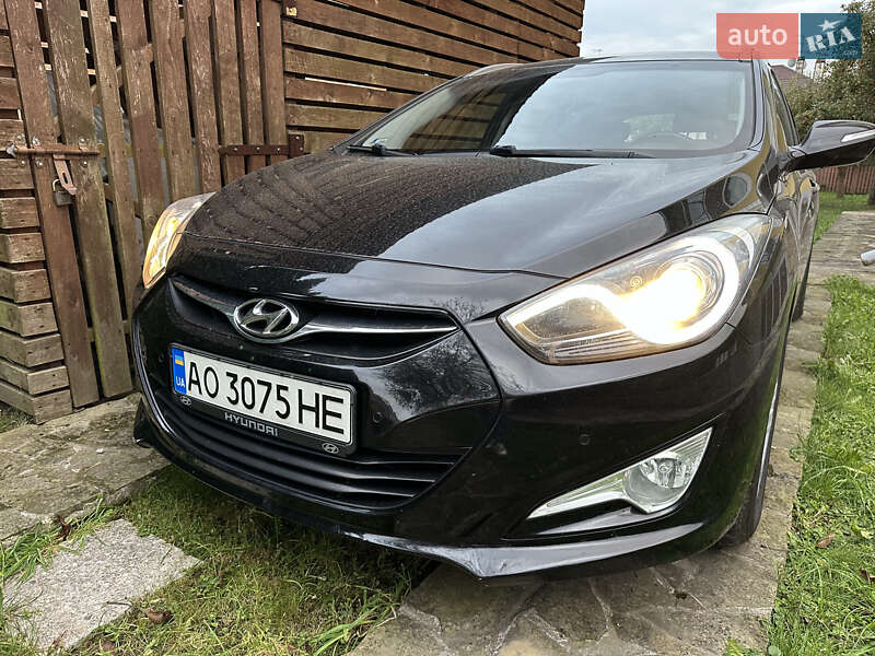2011 hyundai i40