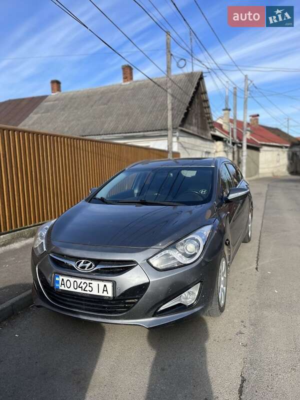 2013 hyundai i40