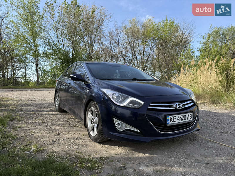2011 hyundai i40